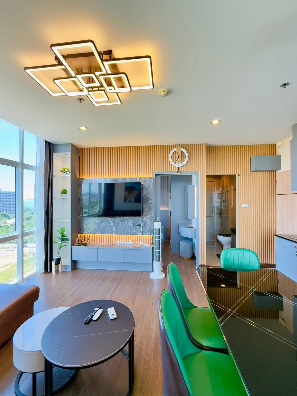 The Grand Jomtien Beach / 1 Bedroom (SALE WITH TENENT), เดอะ แกรนด์ จอมเทียน พัทยา บีช / 1 ห้องนอน (ขายพร้อมผู้เช่า) AM068