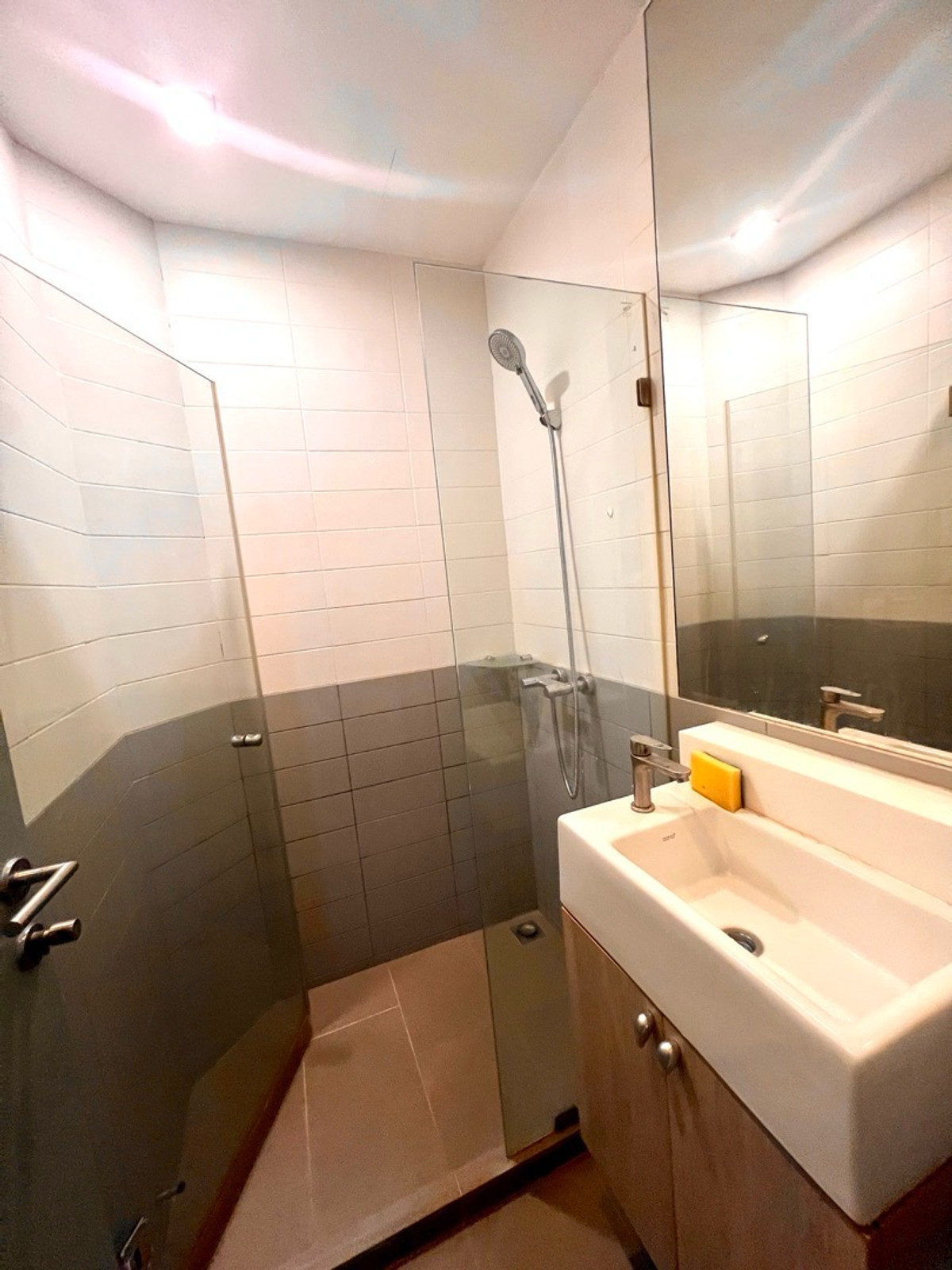 Ideo Mobi Rama 9 / Studio (SALE WITH TENANT), ไอดีโอ โมบิ พระราม 9 / สตูดิโอ (ขายพร้อมผู้เช่า) TARN284