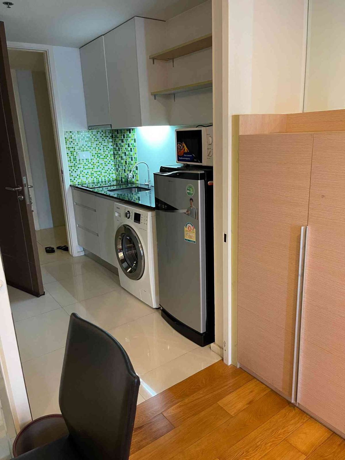 15 Sukhumvit Residences / Studio (SALE WITH TENANT), 15 สุขุมวิท เรสซิเด็นซ์ / สตูดิโอ (ขายพร้อมผู้เช่า) BJ009