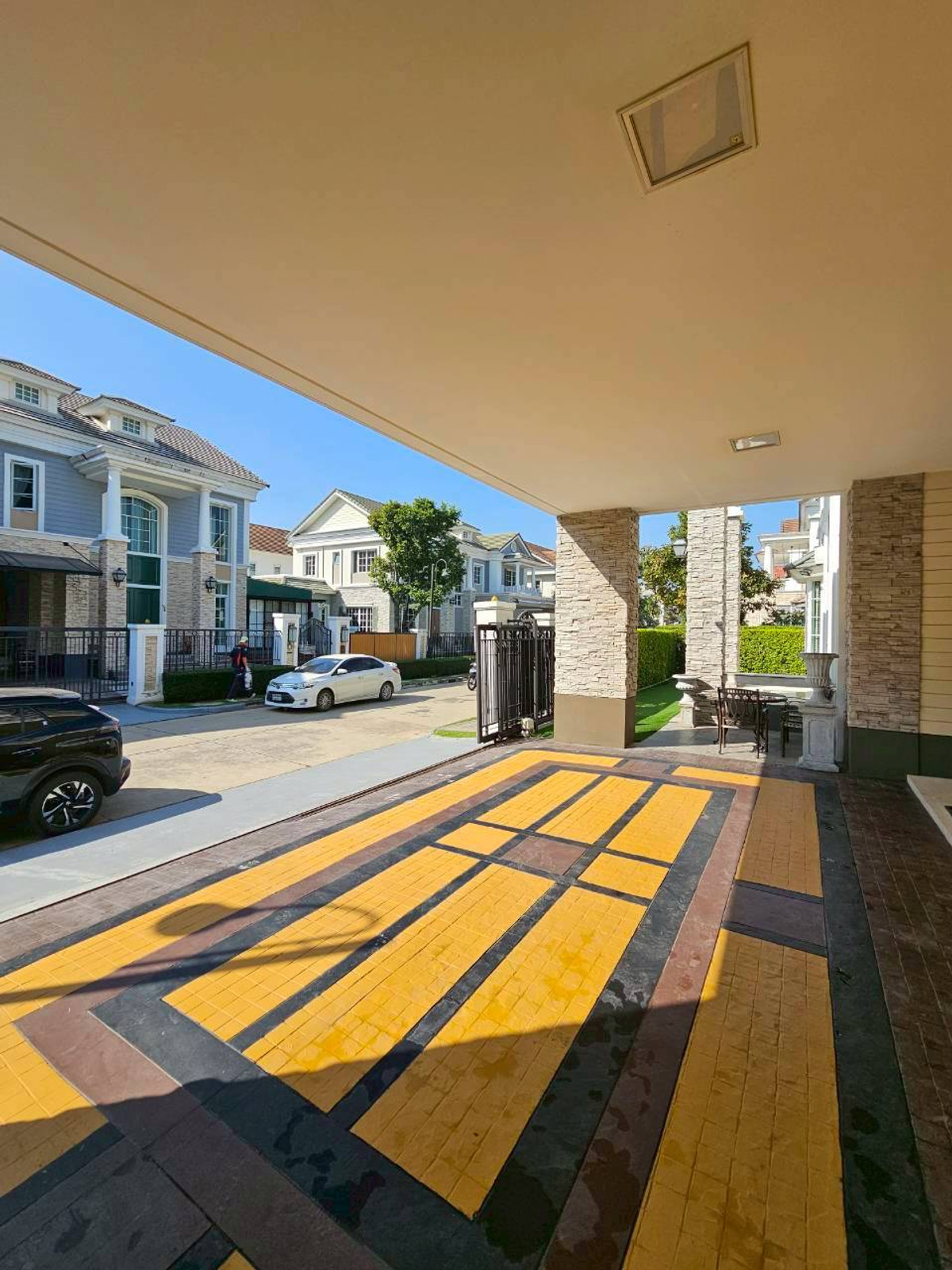 นาราสิริ บางนา / 4 ห้องนอน (เช่า), Narasiri Bangna / 4 Bedrooms (FOR RENT) YOK085