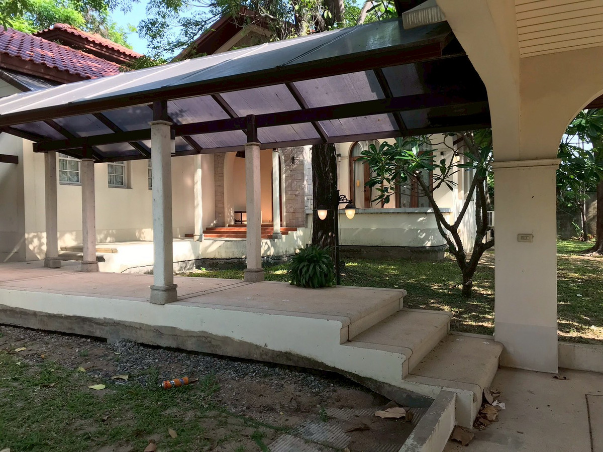 บ้านพร้อมที่ดิน สุขุมวิท 101 / 2 ห้องนอน (ขาย), House & Land Sukhumvit 101 / 2 Bedrooms (FOR SALE) YOK091