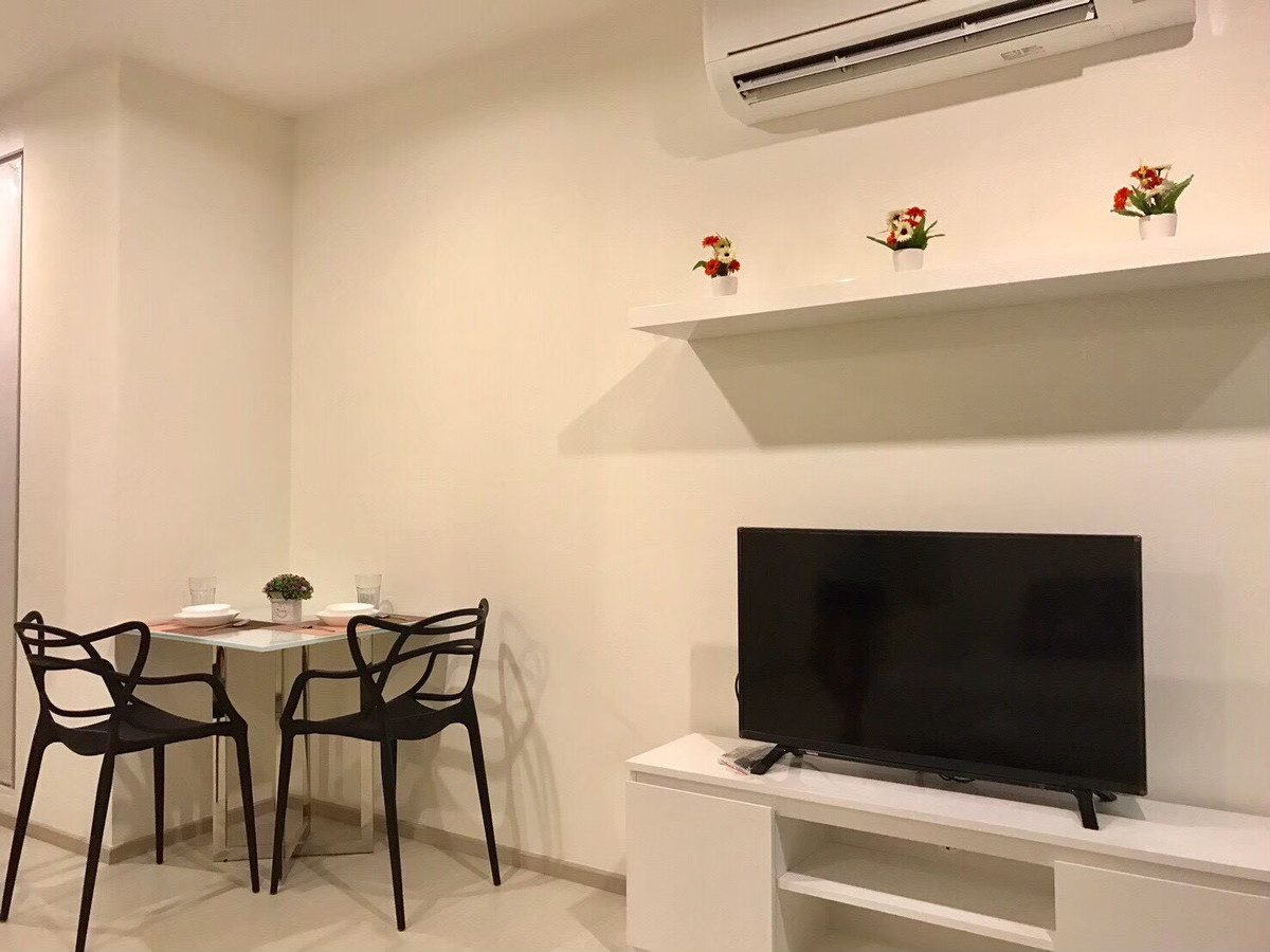 Rhythm Sukhumvit 42 / 1 Bedroom (SALE WITH TENENT), ริทึ่ม สุขุมวิท 42 / 1 ห้องนอน (ขายพร้อมผู้เช่า) JSMN002
