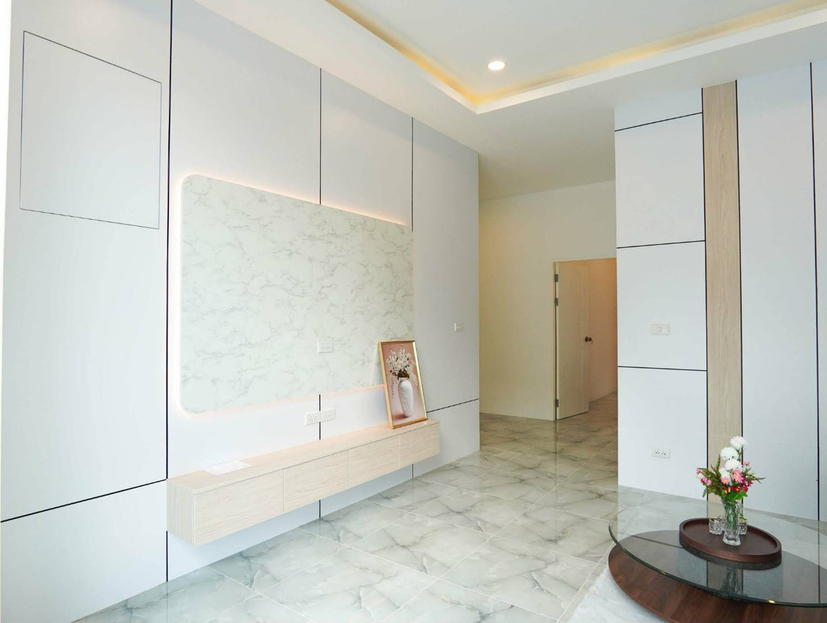 หมู่บ้าน พัทยารุ่งเรือง / 3 ห้องนอน (ขาย), Moo Baan Pattaya Rungrueng / 3 Bedrooms (FOR SALE) BEWN083