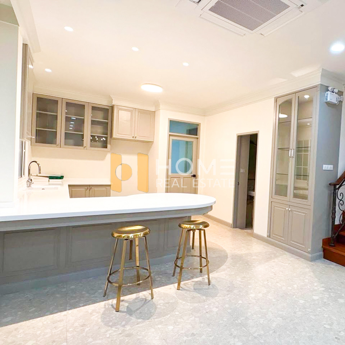 โกลเด้นนครา อ่อนนุช 65 / 3 ห้องนอน (เช่า), Golden Nakara Onnut 65 / 3 Bedrooms (FOR RENT) FONT055