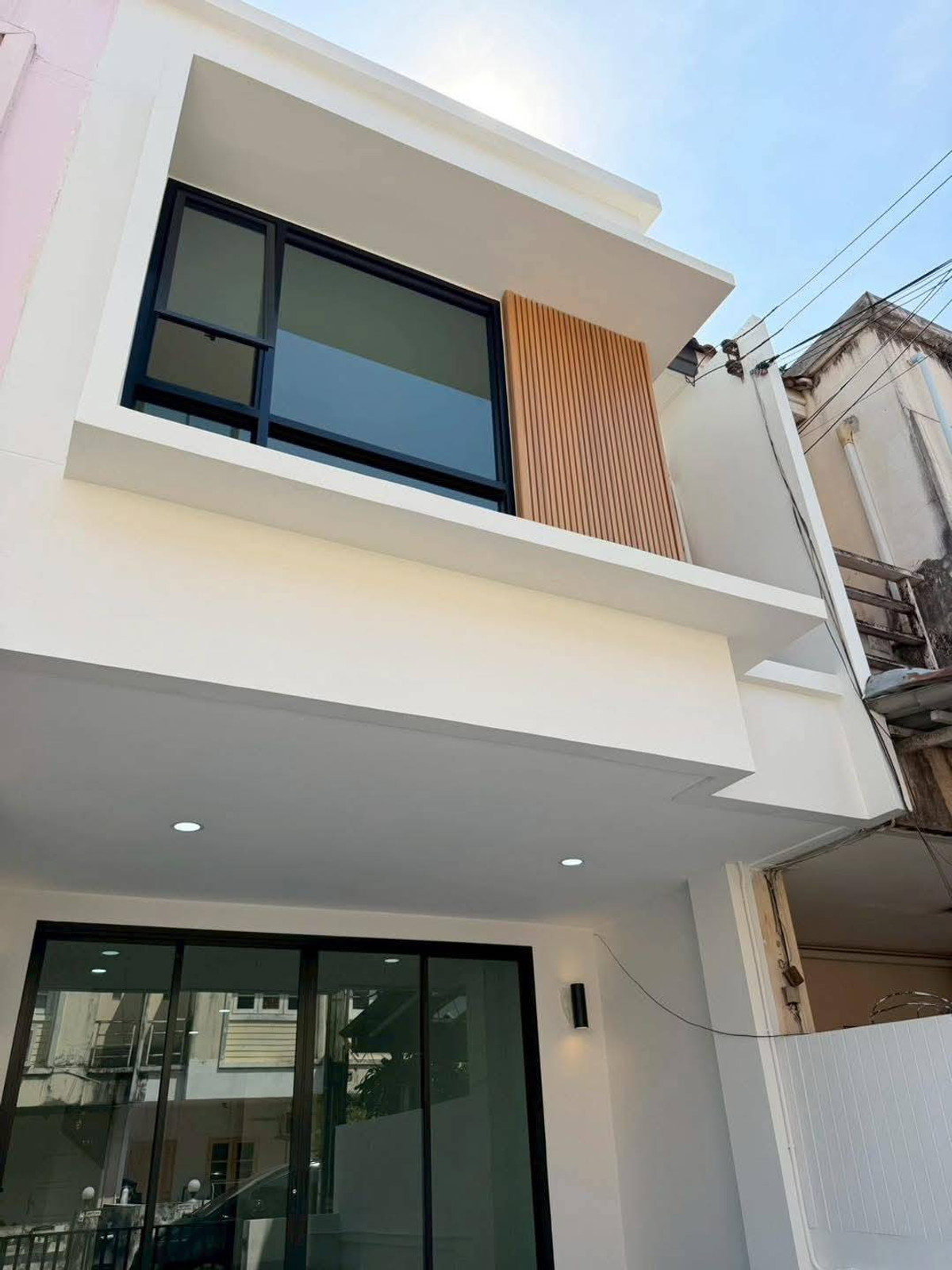 เฟิสท์โฮม วัชรพล / 2 ห้องนอน (ขาย), First Home Watcharapol / 2 Bedrooms (FOR SALE) DIT022