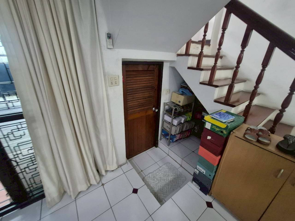 หมู่บ้านศิขริน / 5 ห้องนอน (ขาย), Sikharin Village / 5 Bedrooms (FOR SALE) JANE012