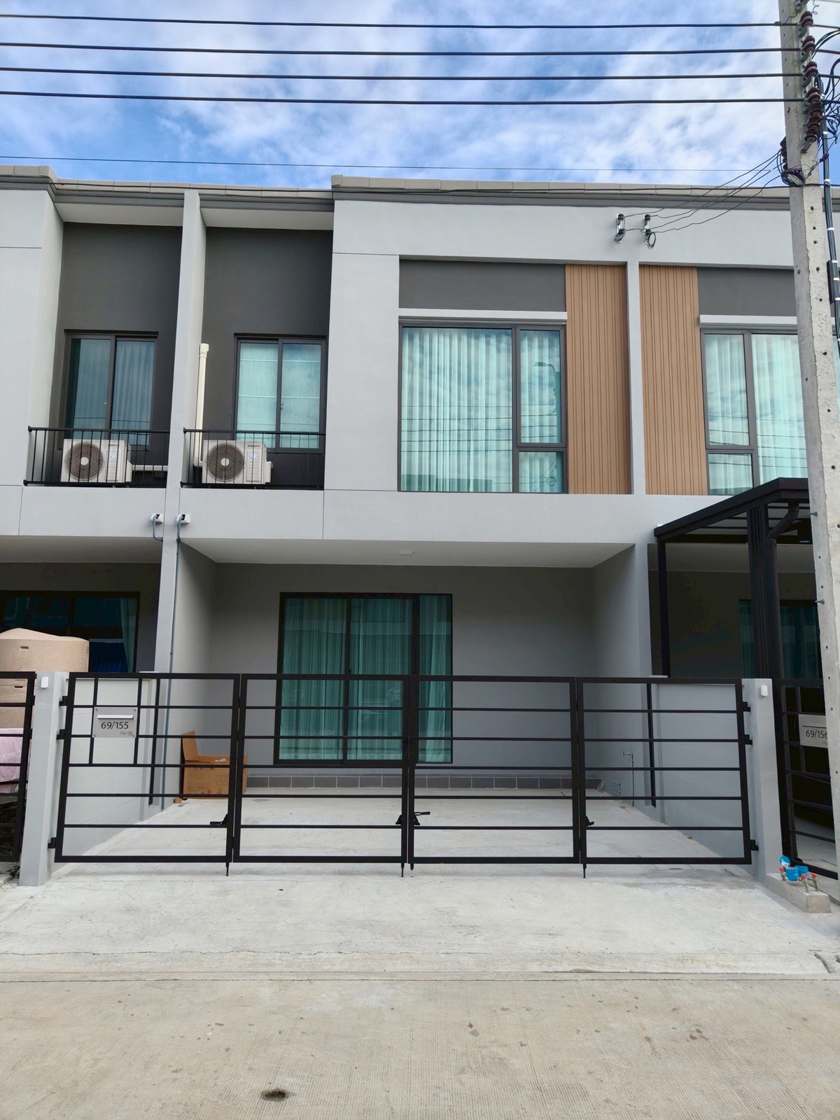พลีโน่ สุขุมวิท - บางนา 2 / 3 ห้องนอน (ขายพร้อมผู้เช่า), Pleno Sukhumvit - Bangna 2  / 3 Bedrooms (SALE WITH TENENT) YOK092