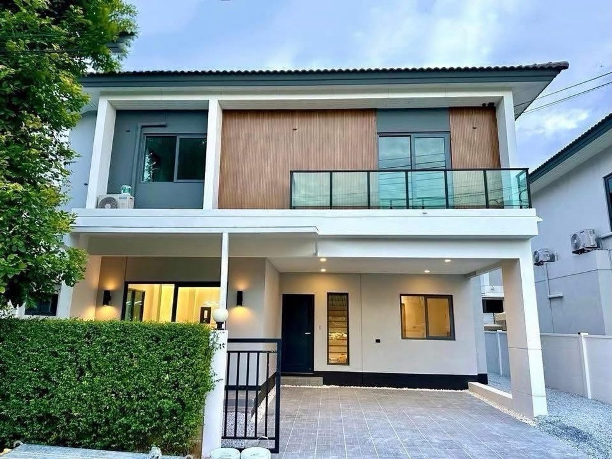 บ้านเดี่ยว เซนโทร ชัยพฤกษ์ - แจ้งวัฒนะ 2 / 4 ห้องนอน (ขาย), Single house Centro Chaiyaphruek - Chaengwattana 2  / 4 Bedrooms (FOR SALE) AOM079