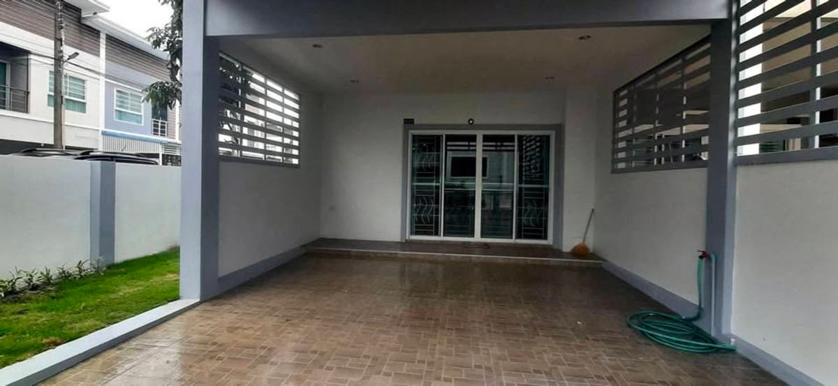 ทาวน์โฮม หมู่บ้าน พรเทพ การ์เด้น วิลล์ 9 / 3 ห้องนอน (ขาย), Townhome Pornthep Garden Ville 9 / 3 Bedrooms (FOR SALE) BEWN109