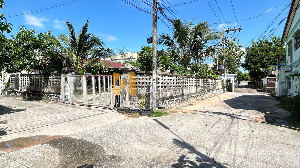 ที่ดิน 1 งาน สุรศักดิ์ ศรีราชา / (ขาย), Land 1 Ngan 400 sq.m. in Surasak Si Racha / (FOR SALE) YEAN139