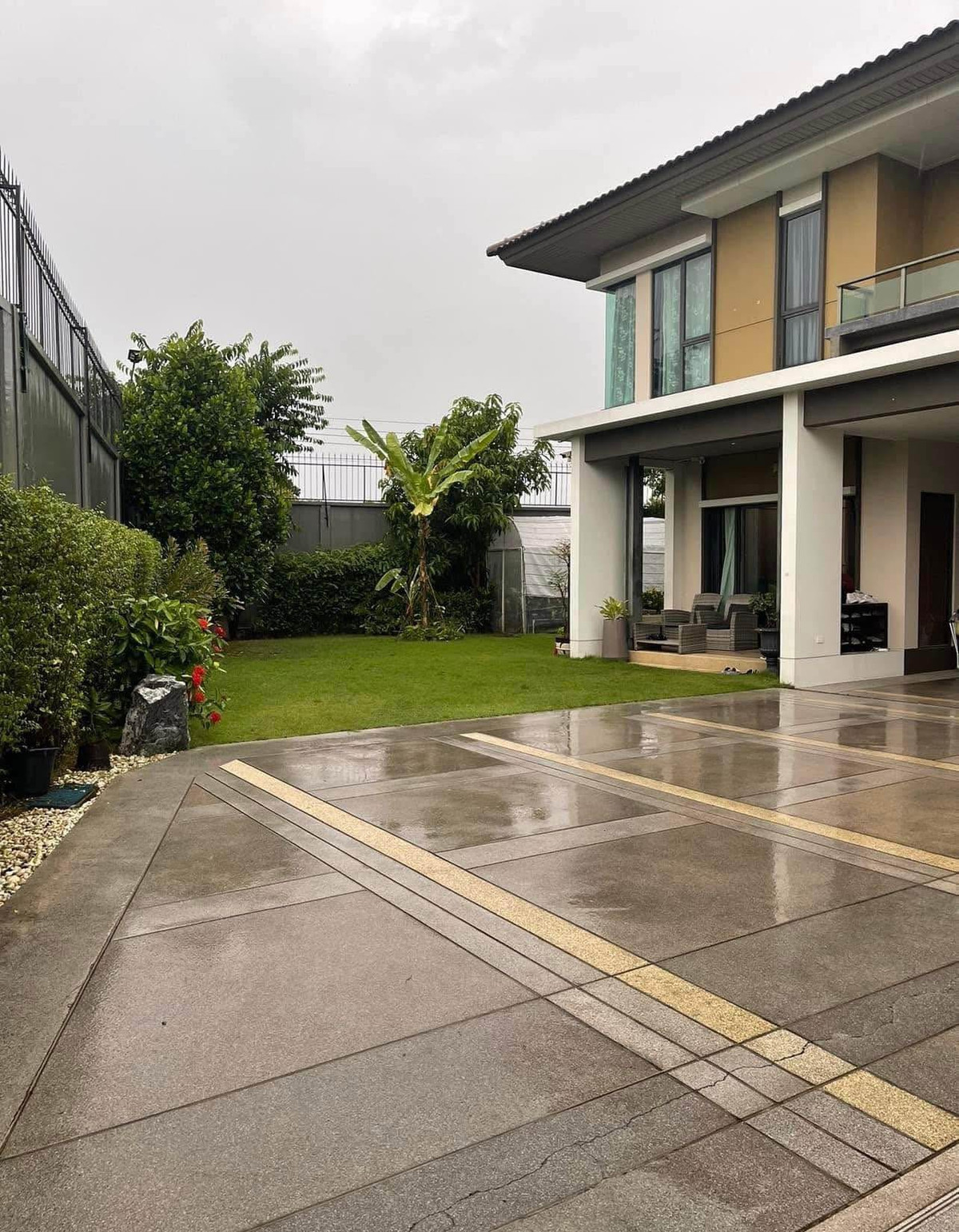 บุราสิริ ราชพฤกษ์ - 345 / 3 ห้องนอน (ขาย), Burasiri Ratchaphruek - 345 / 3 Bedrooms (FOR SALE) AOM083