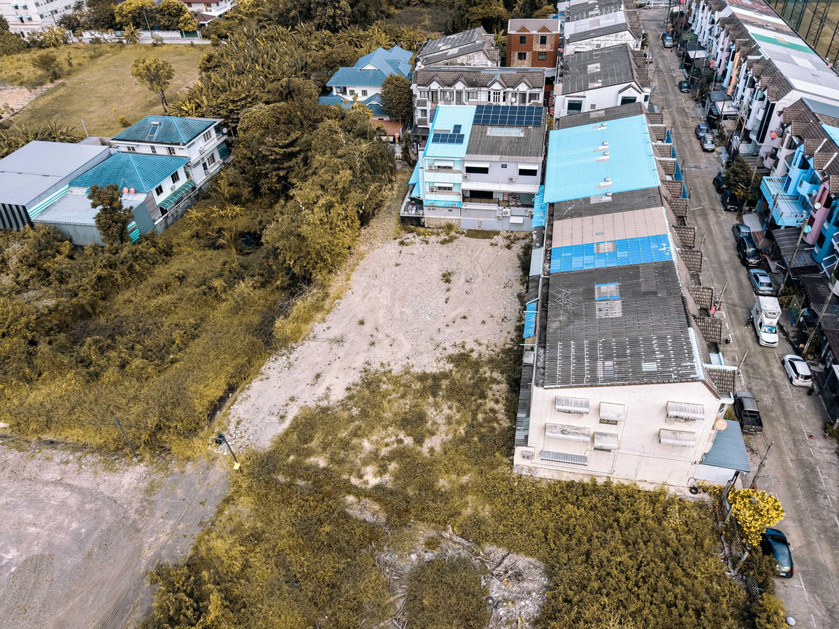 ที่ดินรามอินทรา 40 แยก 6 / (ขาย), Land Ramintra 40 Intersection 6 / (FOR SALE) FAHS025