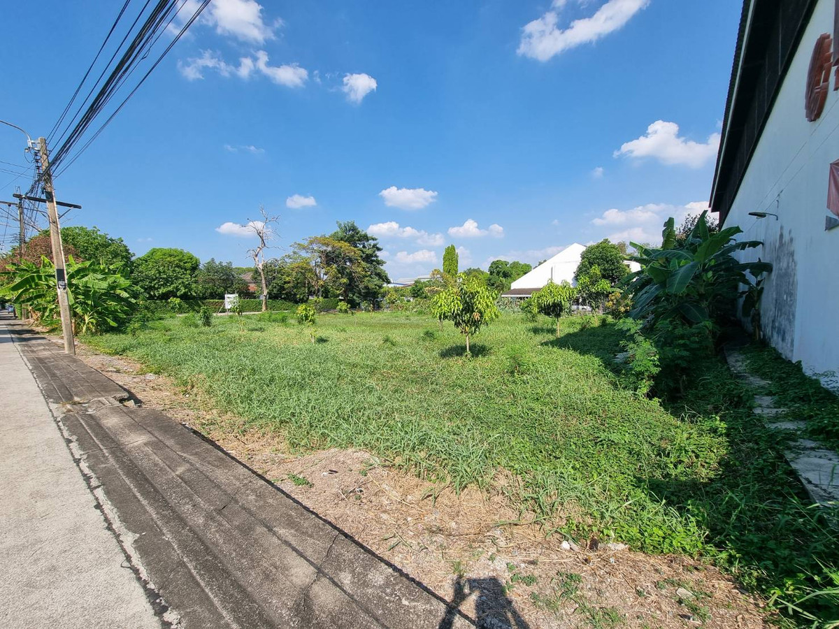 ที่ดิน ติวานนท์ 37 / (ขาย), Land Tiwanon 37 / (FOR SALE) AOM086