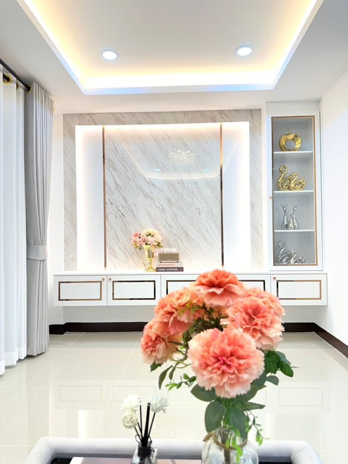 ทาวน์โฮม หมู่บ้านรัตนากรวิลเลจ 10 / 3 ห้องนอน (ขาย), Townhome Rattanakon Village 10 / 3 Bedrooms (FOR SALE) BEWN117