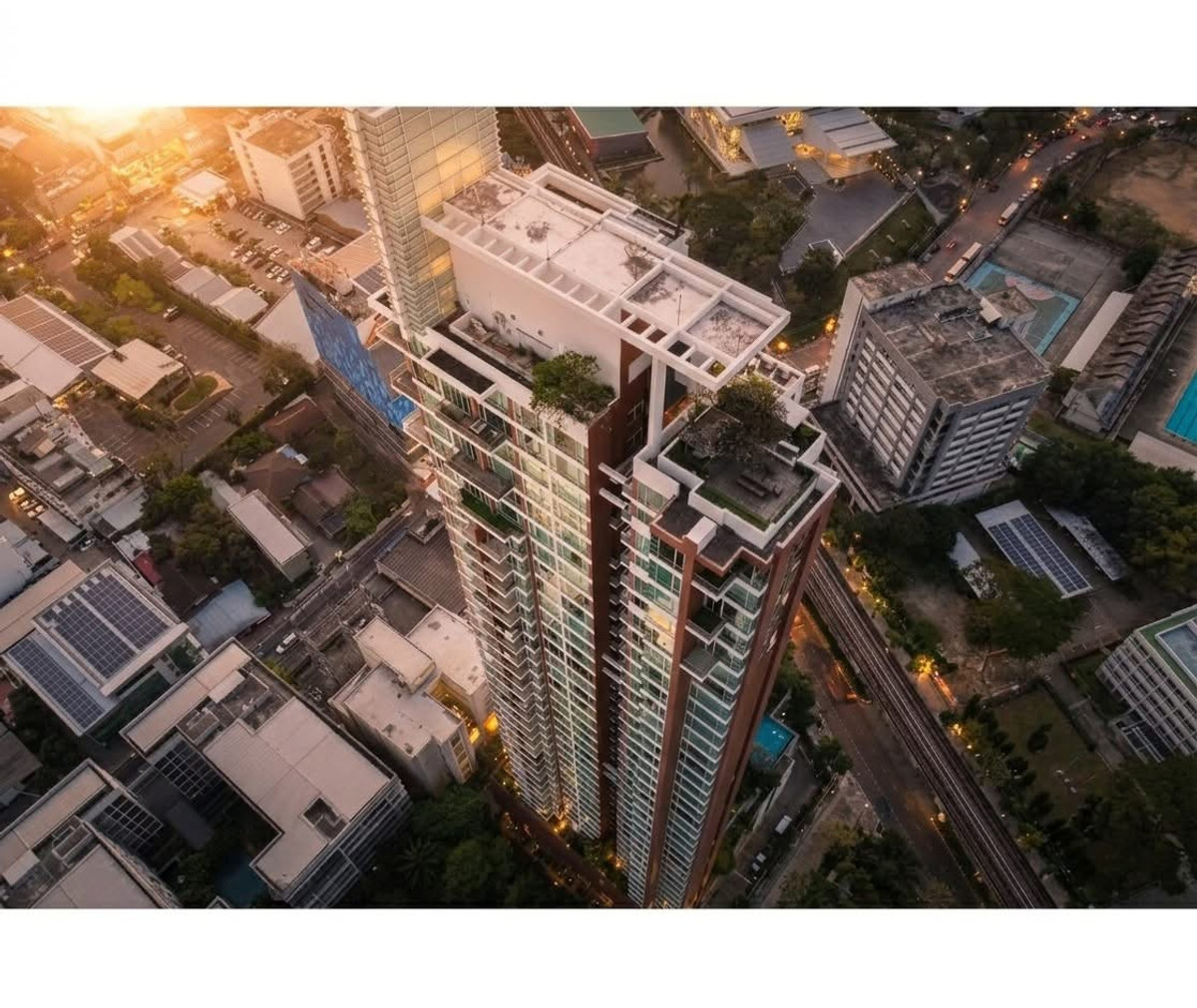 Fullerton Sukhumvit / 2 Bedrooms (SALE WITH TENENT), ฟูลเลอตัน สุขุมวิท / 2 ห้องนอน (ขายพร้อมผู้เช่า) NONT103