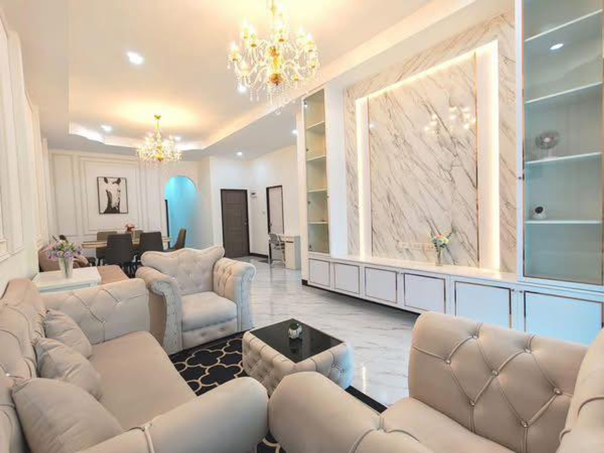 หมู่บ้านโชคชัยการ์เด้นโฮม 2 / 4 ห้องนอน (ขาย), Chokchai Garden Home Village 2 / 4 Bedrooms (FOR SALE) BEWN110