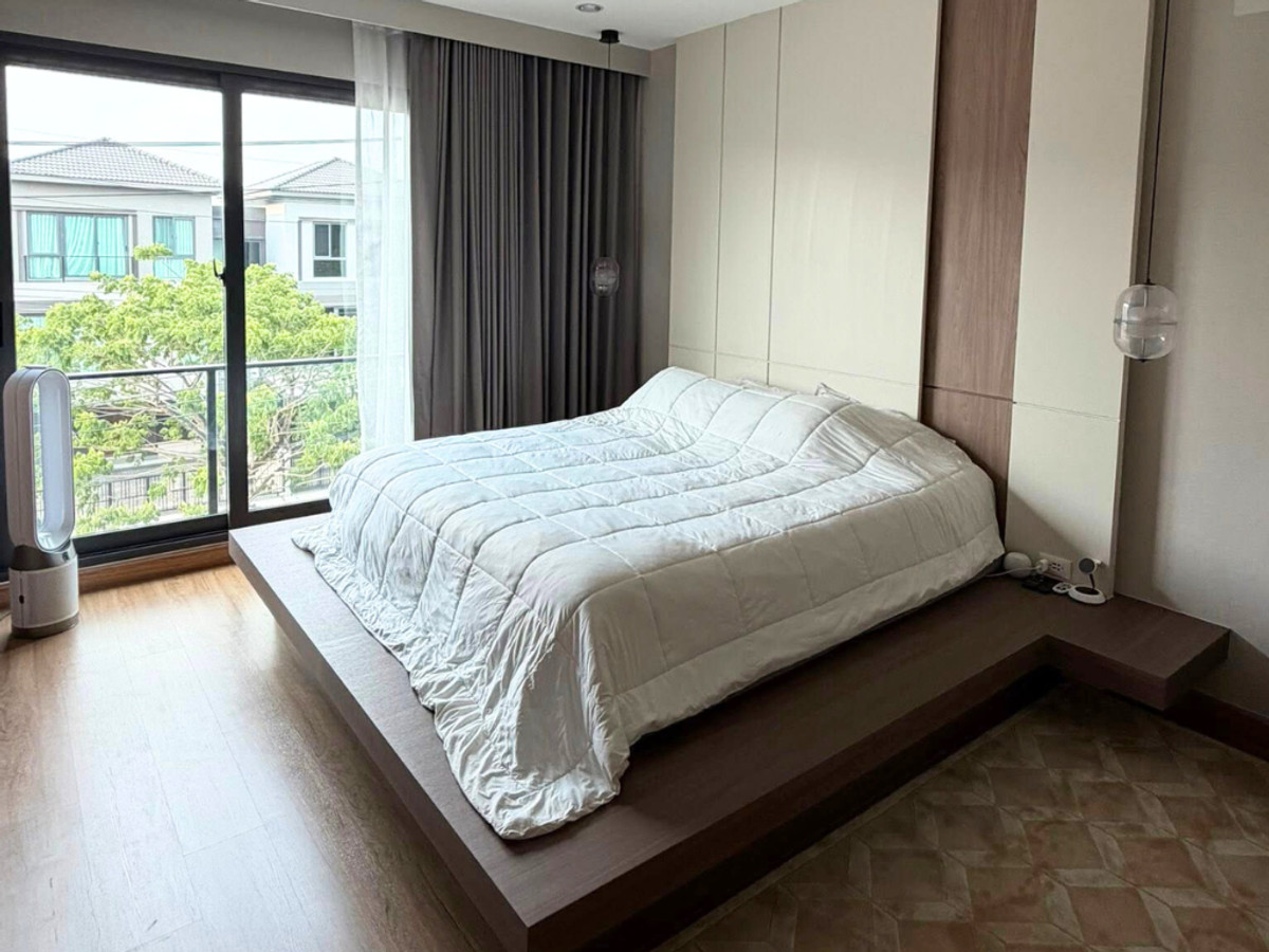 บ้านกลางเมือง ดิ อิดิชั่น โยธินพัฒนา / 4 ห้องนอน (ขาย), Baan Klang Mueng The Edition Yothinpattana / 4 Bedrooms (FOR SALE) FAHS042