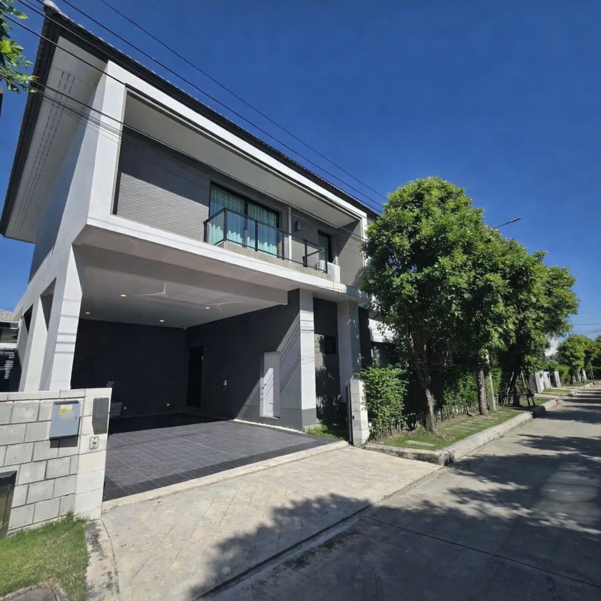 เซนโทร ราชพฤกษ์ - สวนผัก / 4 ห้องนอน (ขาย), Centro Ratchapruek - Suan Phak  / 4 Bedrooms (FOR SALE) AOM089