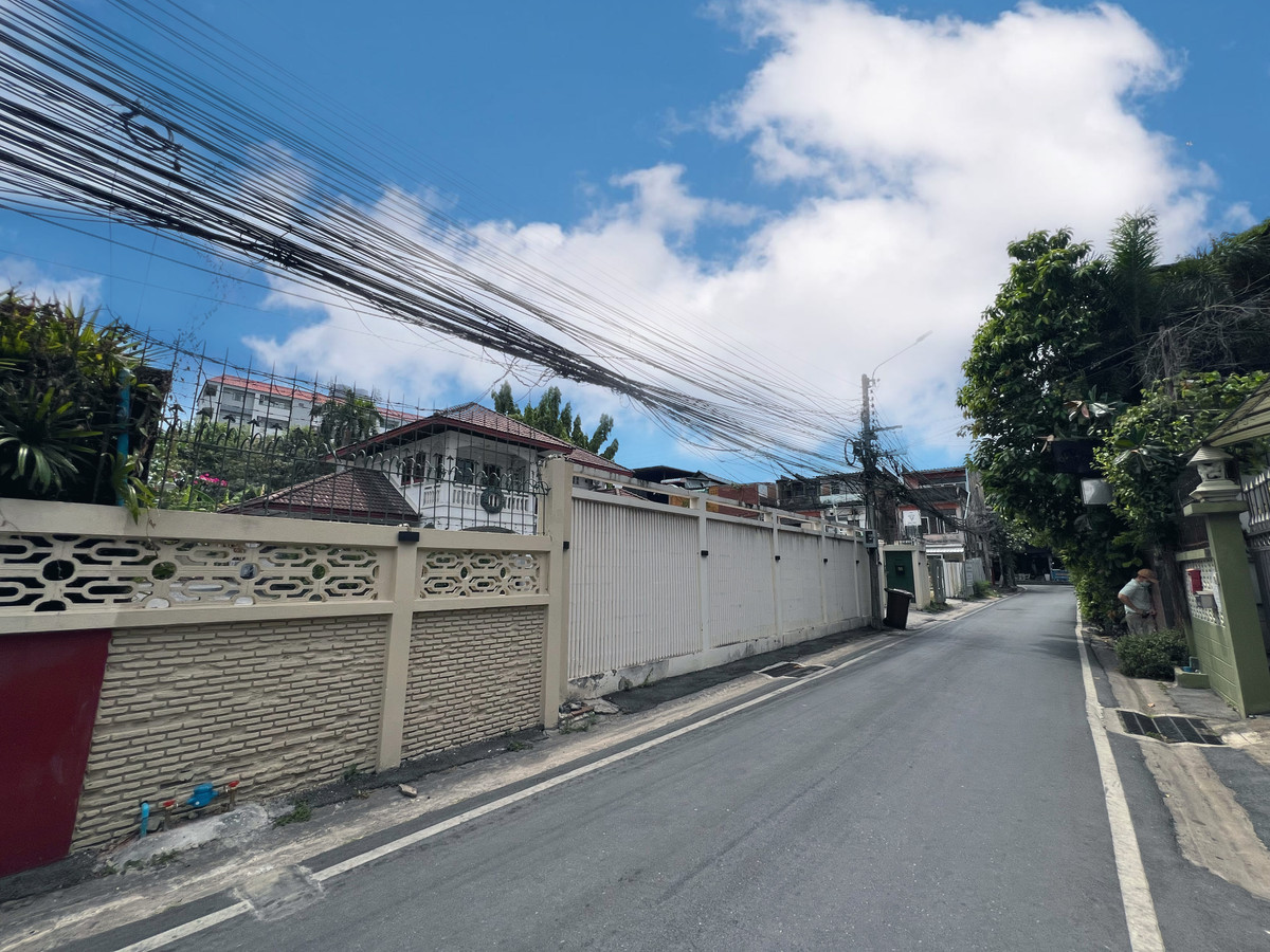 ที่ดิน ซอยอารีย์ 5 / (ขาย), Land Soi Ari 5 / (FOR SALE) BNS003