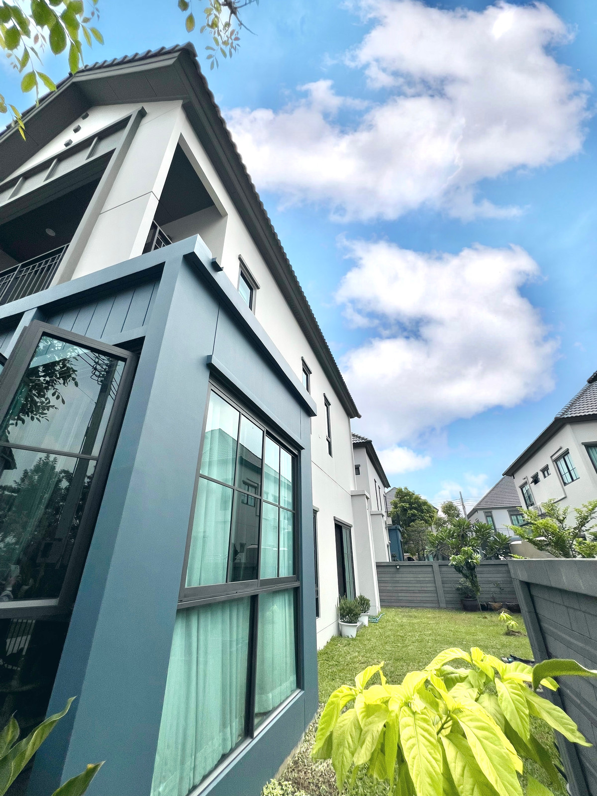 สราญสิริ ราชพฤกษ์ - 345 / 4 ห้องนอน (ขาย), Saransiri Ratchaphruek - 345 / 4 Bedrooms (FOR SALE) BNS001