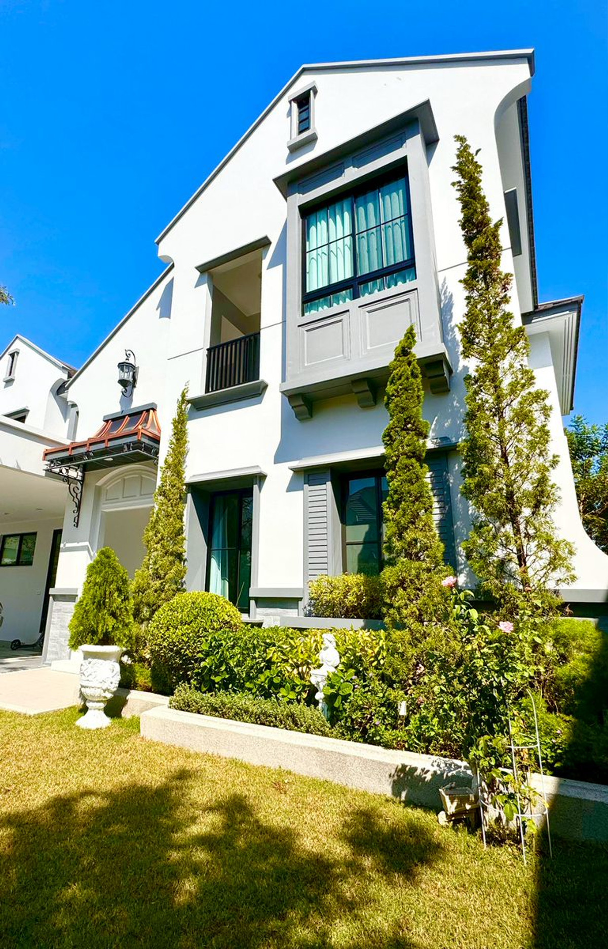 นันทวัน พระราม 9 - กรุงเทพกรีฑาตัดใหม่ / 4 ห้องนอน (ขาย), Nantawan Rama 9 - New Krungthepkreetha / 4 Bedrooms (FOR SALE) AA630