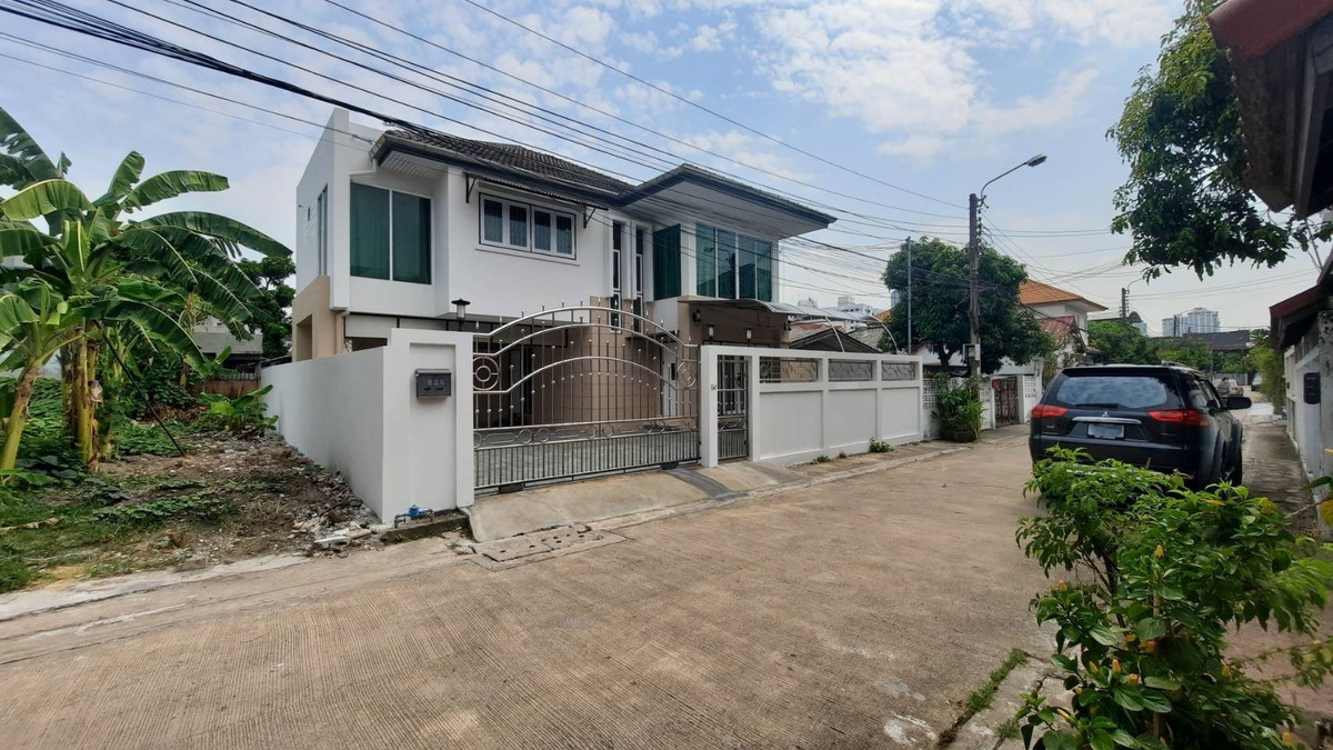 บ้านเดี่ยว เคหะนคร 3 / 4 ห้องนอน (เช่า), Detached House Keha Nakhon 3 / 4 Bedrooms (FOR RENT) FON223