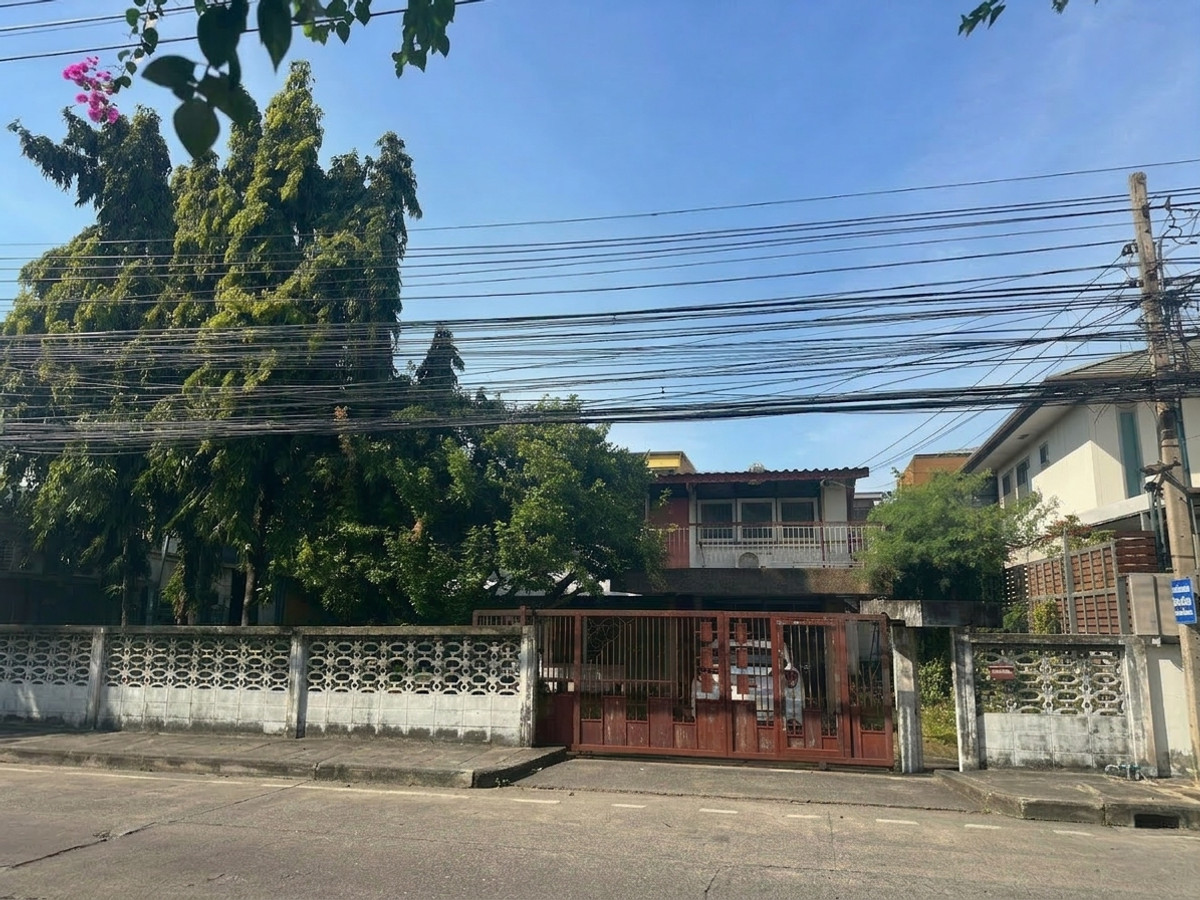 บ้านเดี่ยว พระราม 9 ซอย 41 แยก 20 (เสรี 9) / 1 ห้องนอน (ขาย), Detached House Rama 9 Soi 41 Yak 20 (Seri 9) / 1 Bedroom (FOR SALE) JANE042