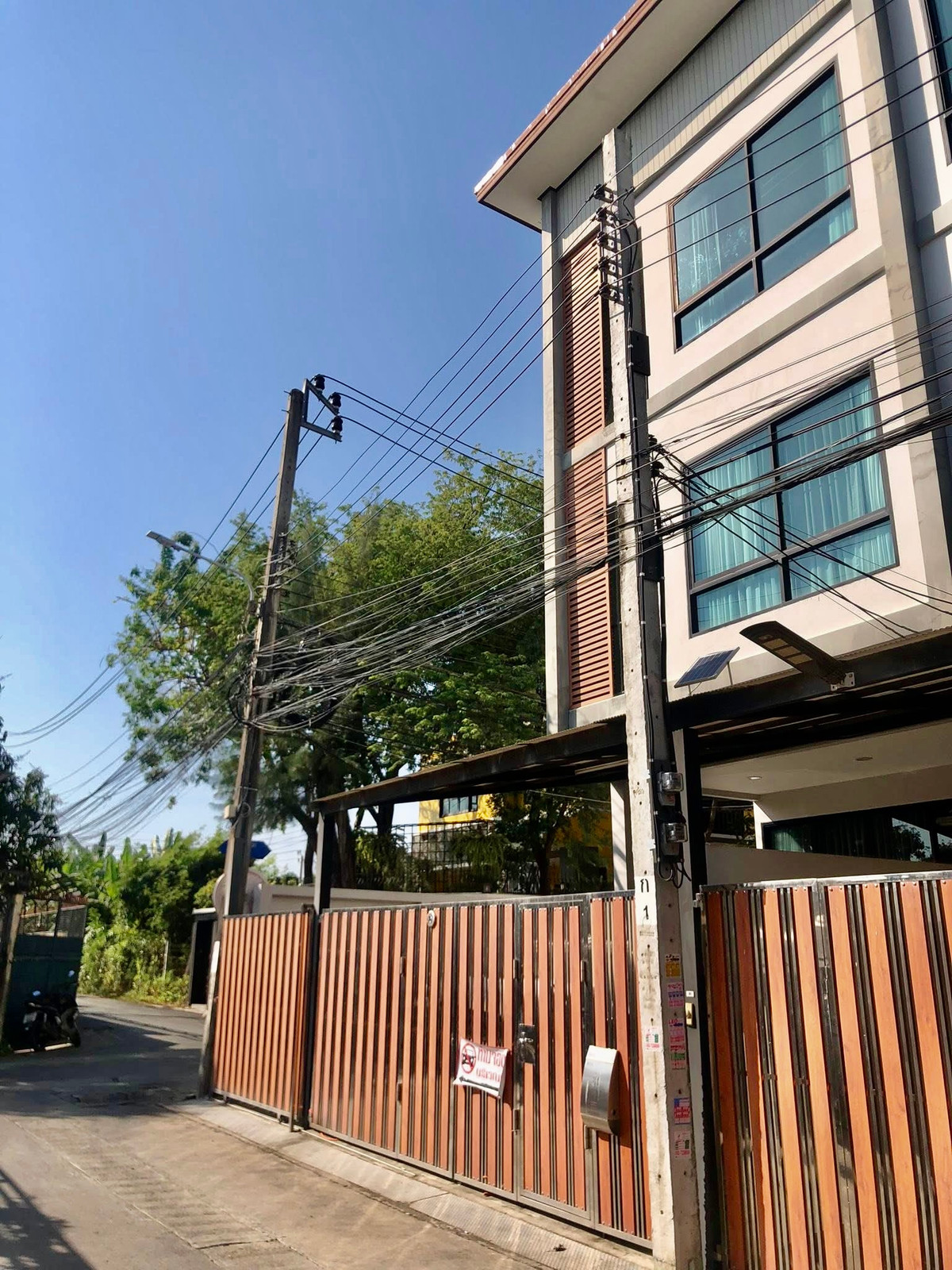 ทาวน์โฮม สุขุมวิท 101/1 / 4 ห้องนอน (ขาย), Townhome Sukhumvit 101/1 / 4 Bedrooms (FOR SALE) GNG011