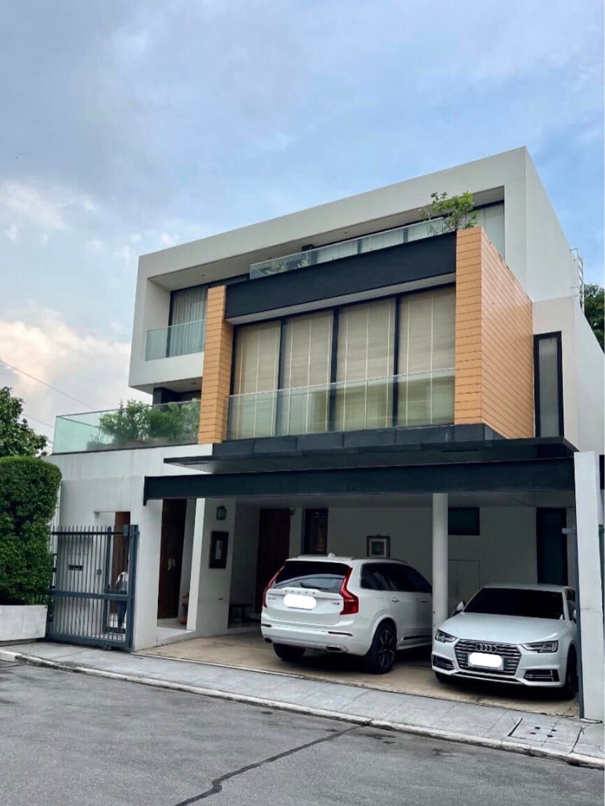 15 เกทส์ เอกมัย - รามอินทรา / 5 ห้องนอน (ขาย), 15 Gates Ekamai - Ramintra / 5 Bedrooms (FOR SALE) FAHS053