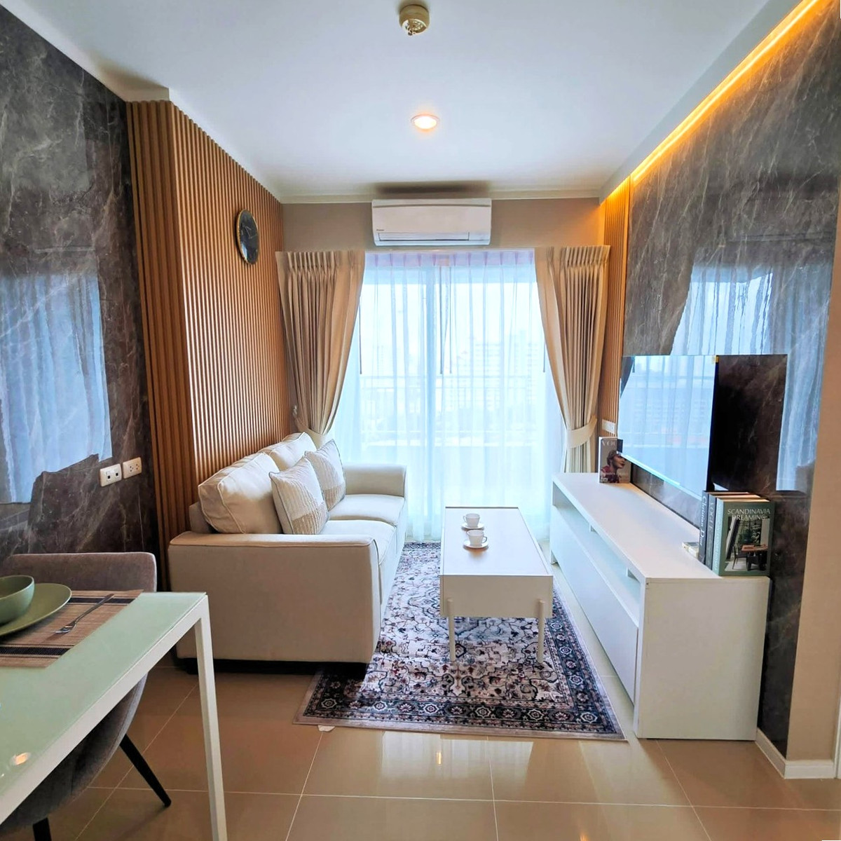 Sea View! รีโนเวทใหม่ ติดทะเล 50 ม. 🔥 Lumpini Seaview Jomtien / 1 Bedroom (FOR SALE), ลุมพินี ซีวิว จอมเทียน / 1 ห้องนอน (ขาย) AM093