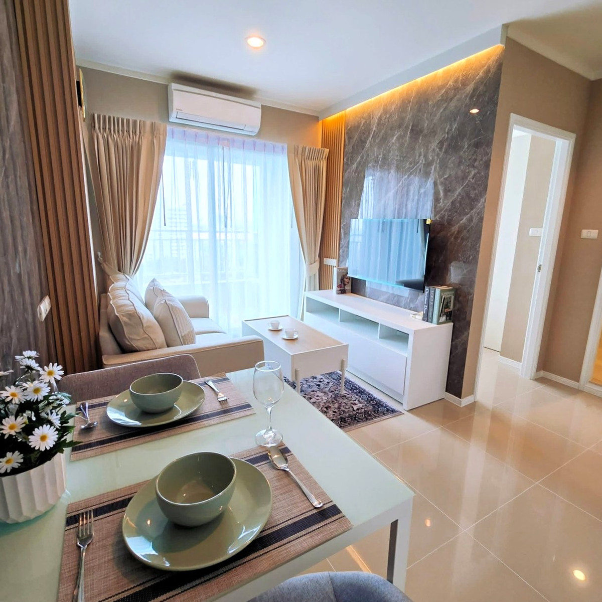 Sea View! รีโนเวทใหม่ ติดทะเล 50 ม. 🔥 Lumpini Seaview Jomtien / 1 Bedroom (FOR SALE), ลุมพินี ซีวิว จอมเทียน / 1 ห้องนอน (ขาย) AM093