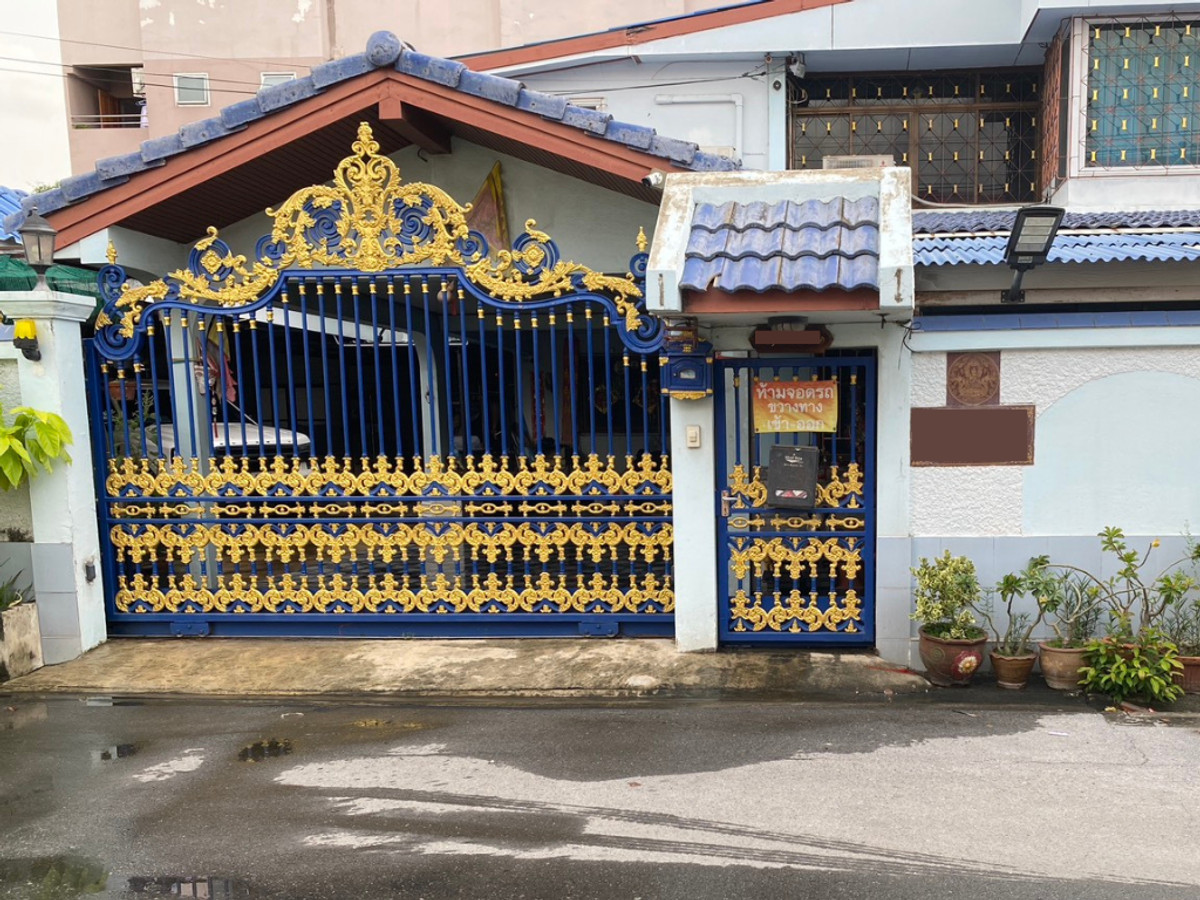 บ้านเดี่ยวรามอินทรา ซอย42/1 / 4 ห้องนอน (ขาย), Detached House Ramintra Soi 42/1 / 4 Bedrooms (FOR SALE) FAHS036