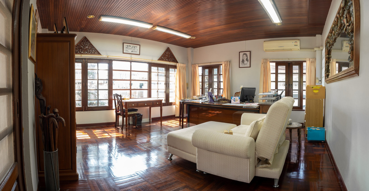 หมู่บ้านนวธานี / 5 ห้องนอน (ขาย), Moo Baan Navatanee  / 5 Bedrooms (FOR SALE) FAHS060