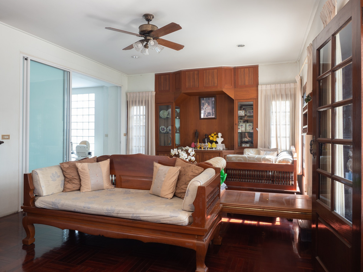 หมู่บ้านนวธานี / 5 ห้องนอน (ขาย), Moo Baan Navatanee  / 5 Bedrooms (FOR SALE) FAHS060