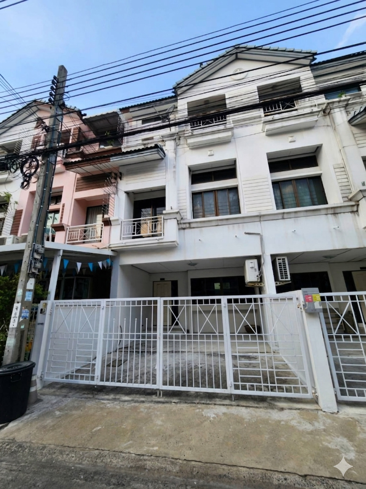 บ้านกลางเมือง รัชดา เหม่งจ๋าย / 3 ห้องนอน (ขาย), Baan Klang Muang Ratchada Mengjai / 3 Bedrooms (FOR SALE) JANE037