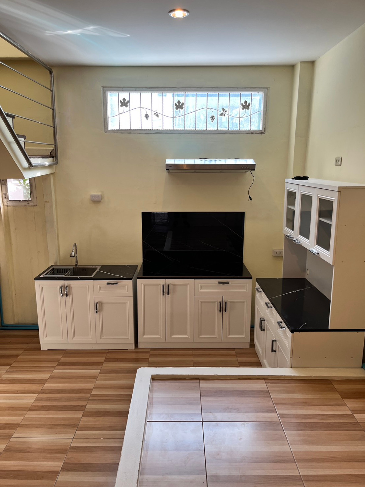 บ้านกลางเมือง เหม่งจ๋าย รัชดา 2 / 3 ห้องนอน (ขาย), Baan Klang Muang Mengjai Ratchada 2 / 3 Bedrooms (FOR SALE) JANE040