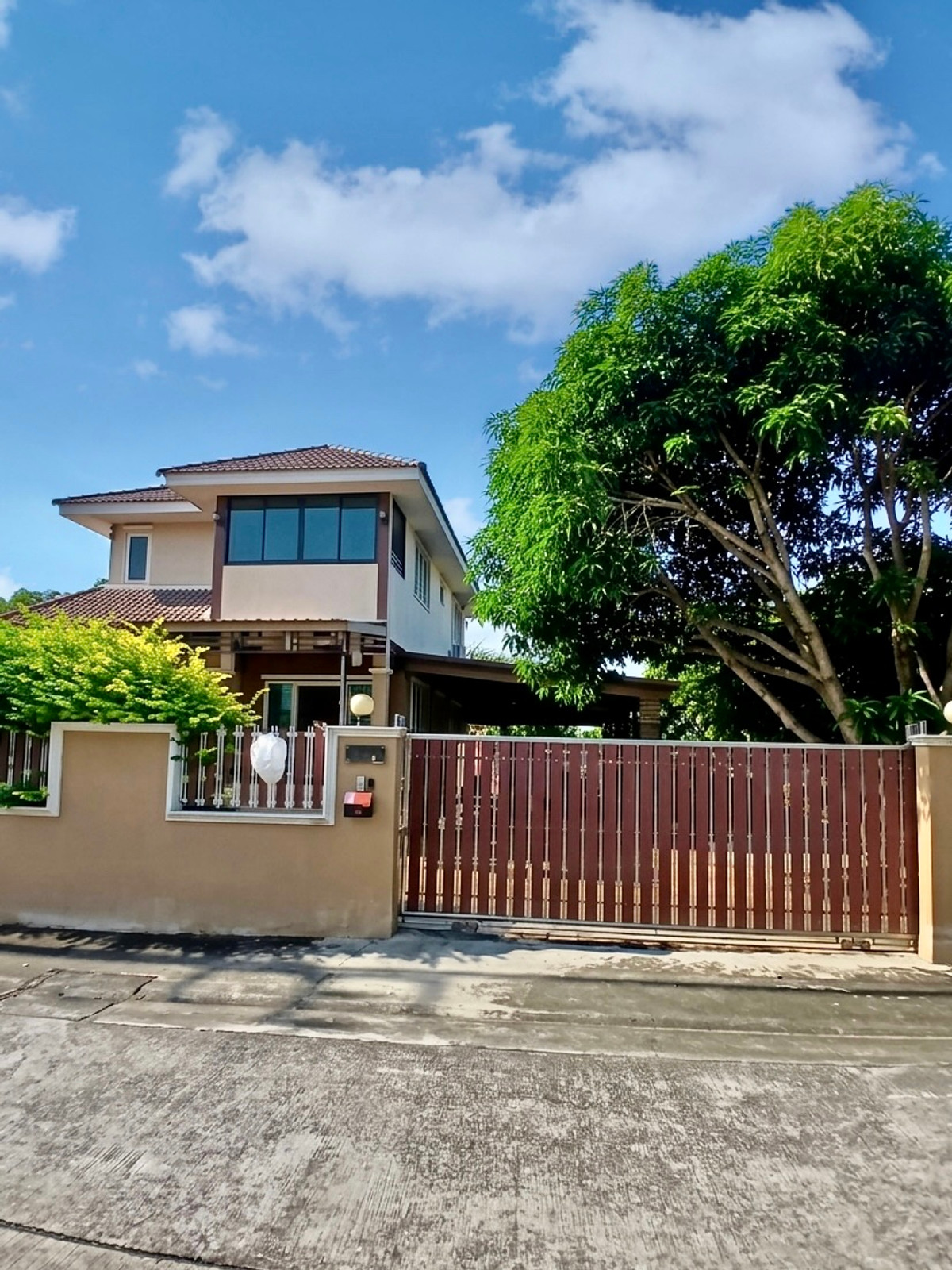 หมู่บ้านรติรัตน์ 3 / 3 ห้องนอน (ขาย), Ratirat Village 3 / 3 Bedrooms (FOR SALE) BNS022