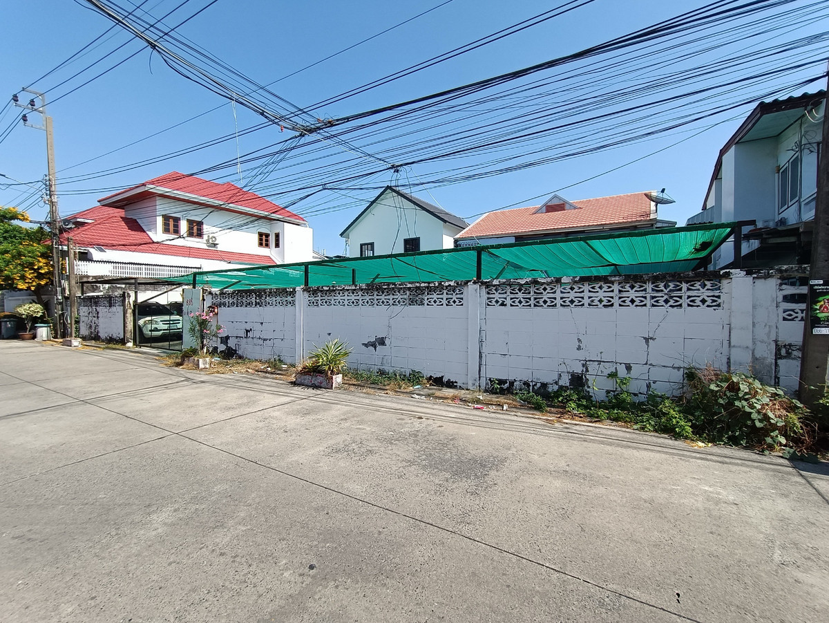 ที่ดิน 93 ตร.ว. ซอยอุดมสุข 26 / (ขาย), Land 93 Sq.wah Udomsuk Soi 26 / (FOR SALE) GNG018