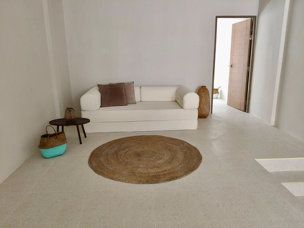 ทาวน์โฮม 5 ชั้น 64 ตร.ว. ซอยวชิรธรรม 2 / 3 ห้องนอน (ขาย), Townhome 5 floors 64 square wa Soi Wachiratham 2 / 3 Bedrooms (FOR SALE) GNG013