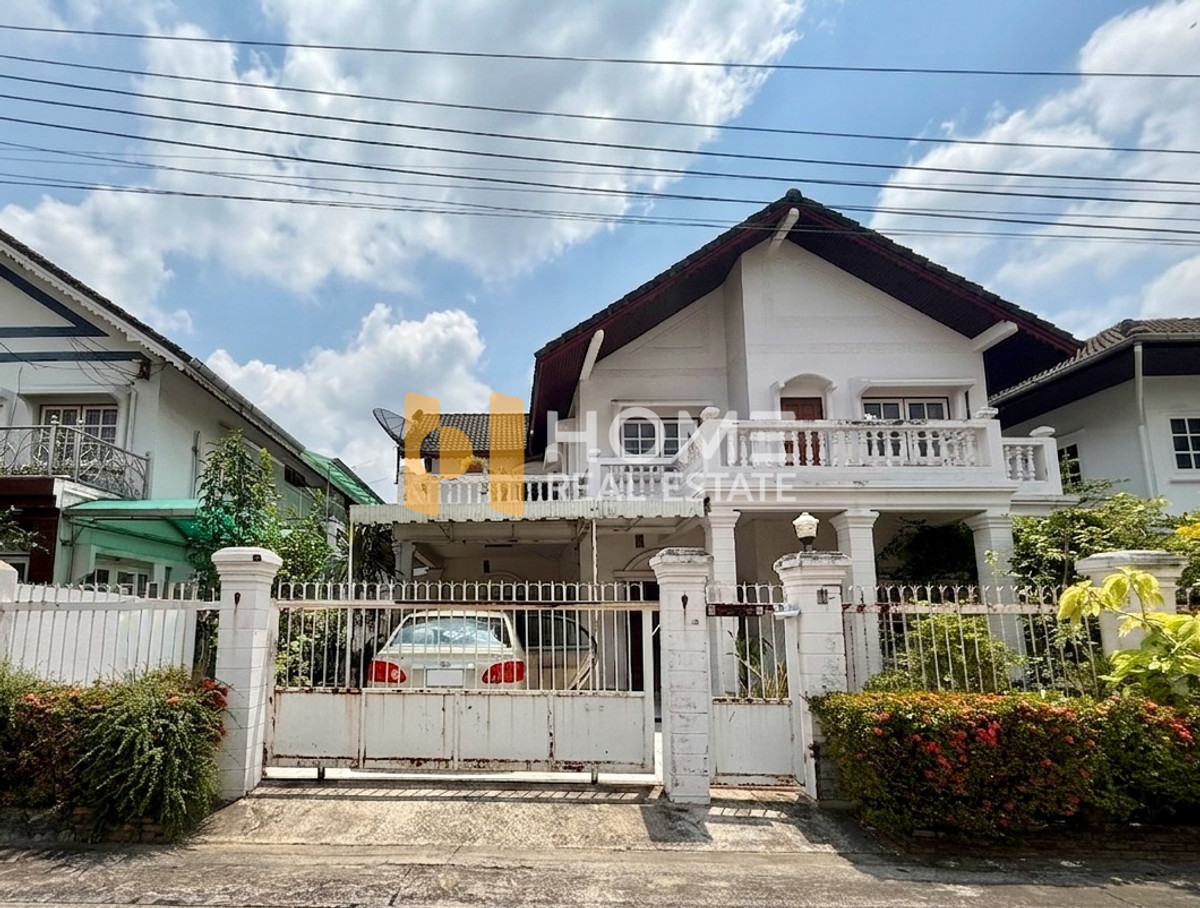บ้านพร้อมที่ดิน หมู่บ้านรุ่งเจริญ ซอยวชิรธรรมสาธิต 21 / 6 ห้องนอน (ขาย), House With Land Rung Charoen Village Soi Wachiratham Sathit 21 / 6 Bedrooms (FOR SALE) GNG049