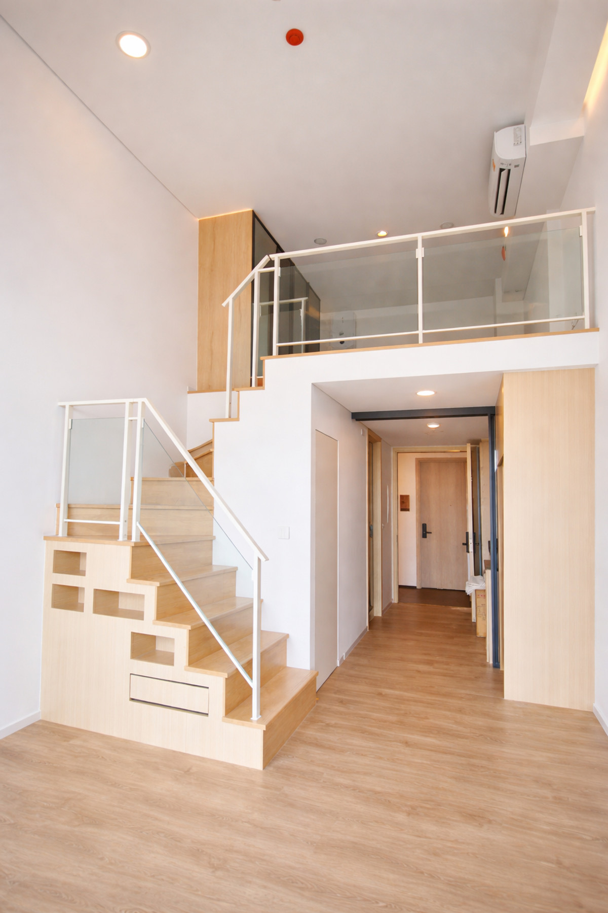 Siamese RAMA 9 - Landmark @ MRTA Station  / 1 DuplexBed (FOR SALE), ไซมิส พระราม 9  แลนด์มาร์ค สถานีรถไฟฟ้า MRT   / 1 ดูเพล็กซ์ (ขาย) PT153