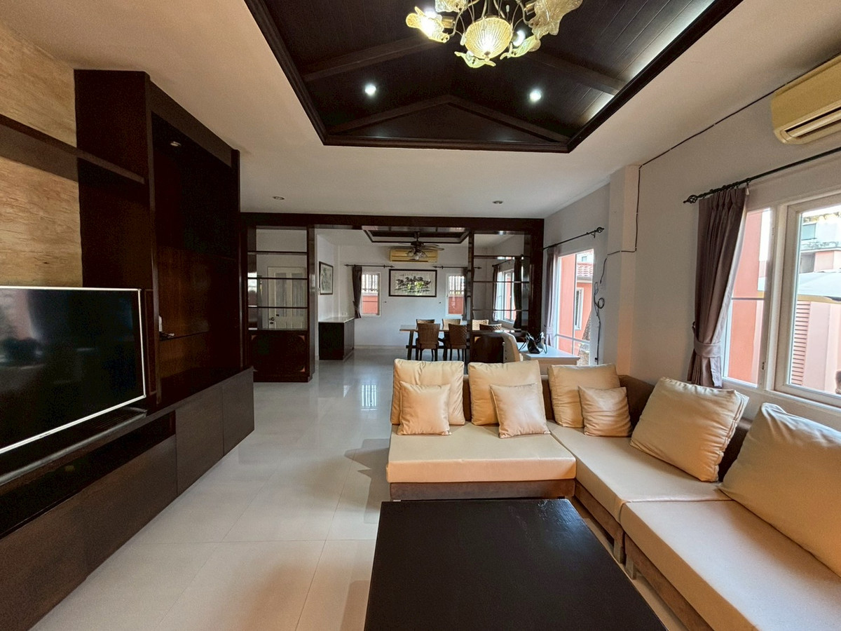 หมู่บ้านกรองทองวิลล่า พาร์ค กรุงเทพกรีฑา / 3 ห้องนอน (ขาย), Krong Thong Villa Park Krungthep Kreetha / 3 Bedrooms (FOR SALE) BZD164