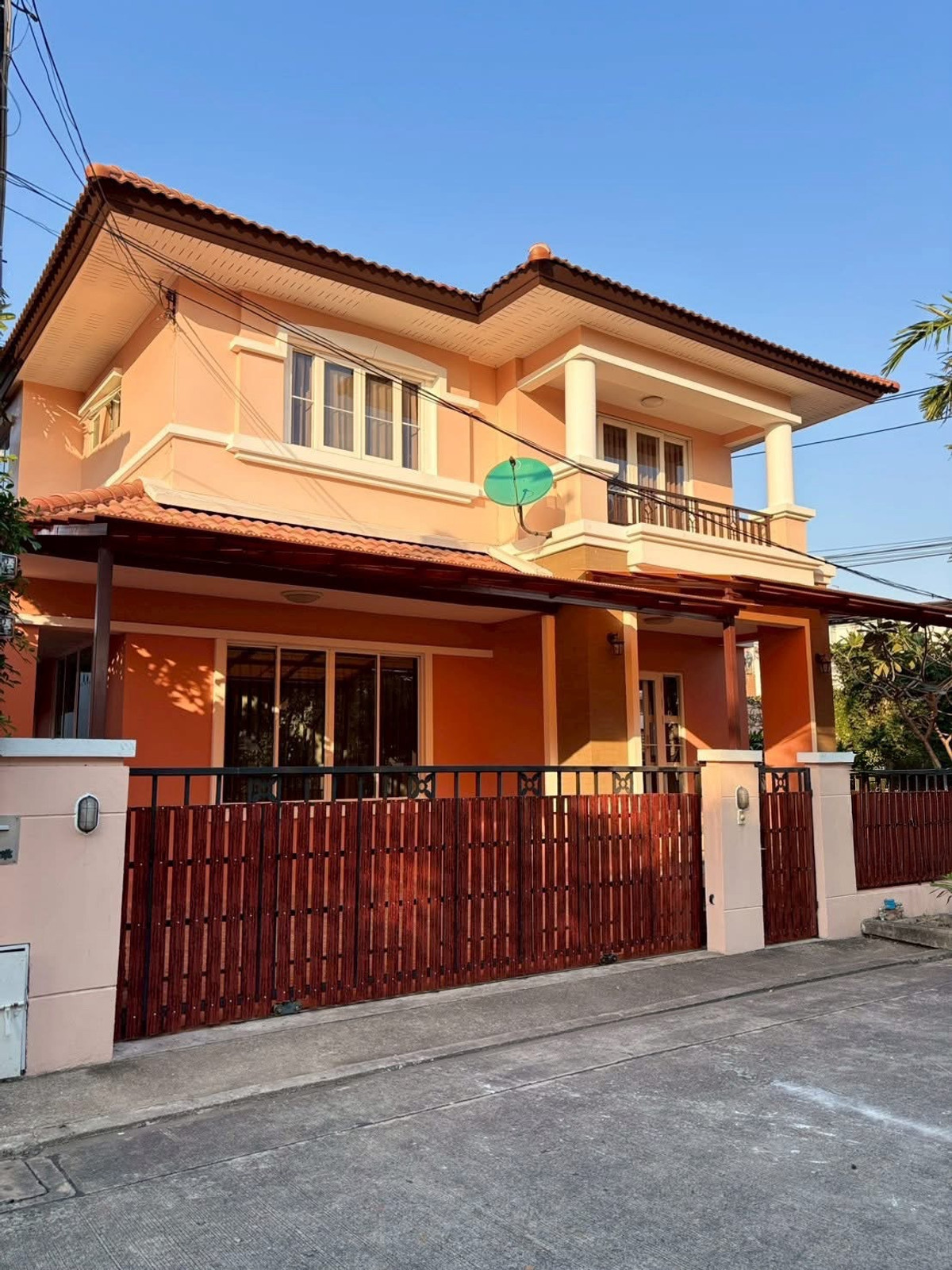 หมู่บ้านกรองทองวิลล่า พาร์ค กรุงเทพกรีฑา / 3 ห้องนอน (เช่า), Krong Thong Villa Park Krungthep Kreetha / 3 Bedrooms (FOR RENT) BZD164