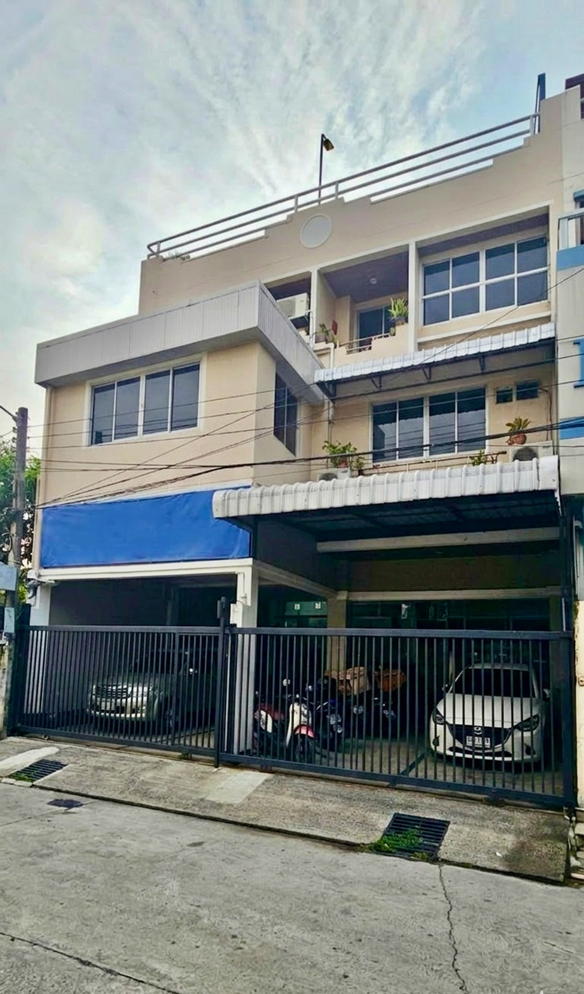 ทาวน์โฮม 6 ชั้น 50 ตร.ว. ซอยอุดมสุข 56 / 6 ห้องนอน (ขาย), Six-Story Townhome 50 sq.wa. Udomsuk Soi 56 / 6 Bedrooms (FOR SALE) GNG031