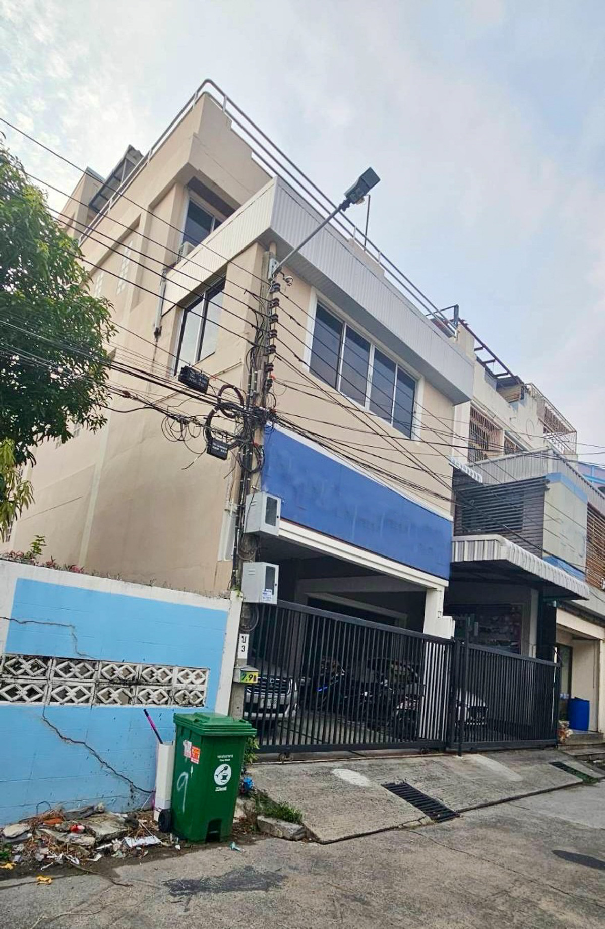 ทาวน์โฮม 6 ชั้น 50 ตร.ว. ซอยอุดมสุข 56 / 6 ห้องนอน (ขาย), Six-Story Townhome 50 sq.wa. Udomsuk Soi 56 / 6 Bedrooms (FOR SALE) GNG031