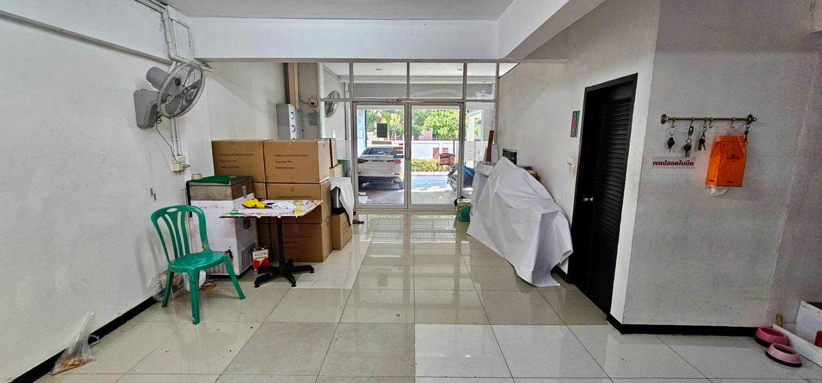 ทาวน์โฮม 6 ชั้น 50 ตร.ว. ซอยอุดมสุข 56 / 6 ห้องนอน (ขาย), Six-Story Townhome 50 sq.wa. Udomsuk Soi 56 / 6 Bedrooms (FOR SALE) GNG031