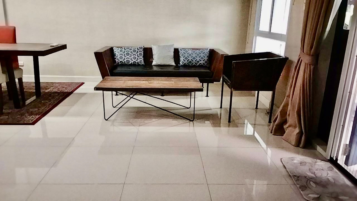 ลีออง ซอยสุขุมวิท 62 / 4 ห้องนอน (ขาย), Leong Village Sukhumvit 62 / 4 Bedrooms (FOR SALE) GNG041