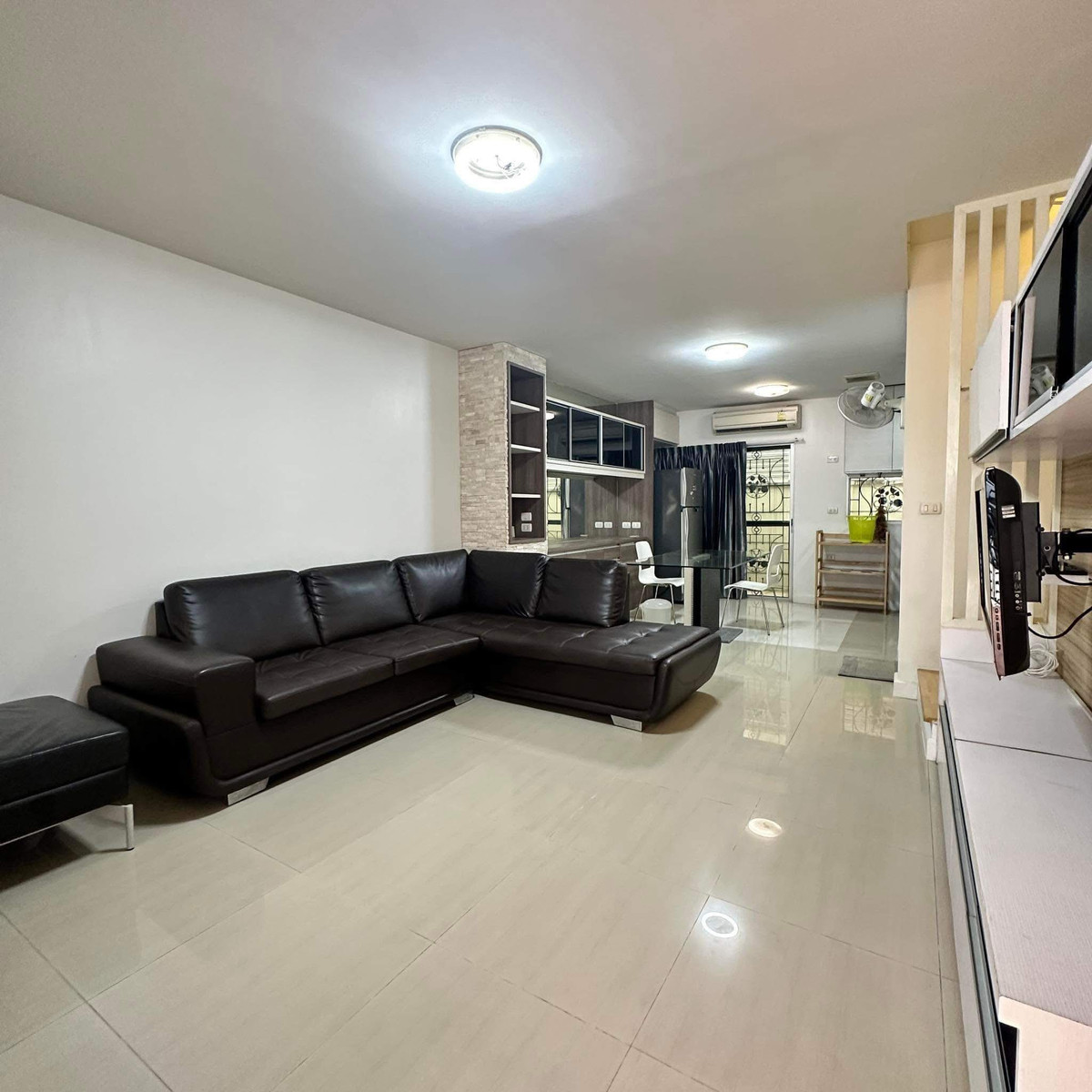 ทาวน์พลัส เกษตร - นวมินทร์ / 3 ห้องนอน (ขายพร้อมผู้เช่า), Town Plus Kaset - Nawamin / 3 Bedrooms (SALE WITH TENANT) MNT009