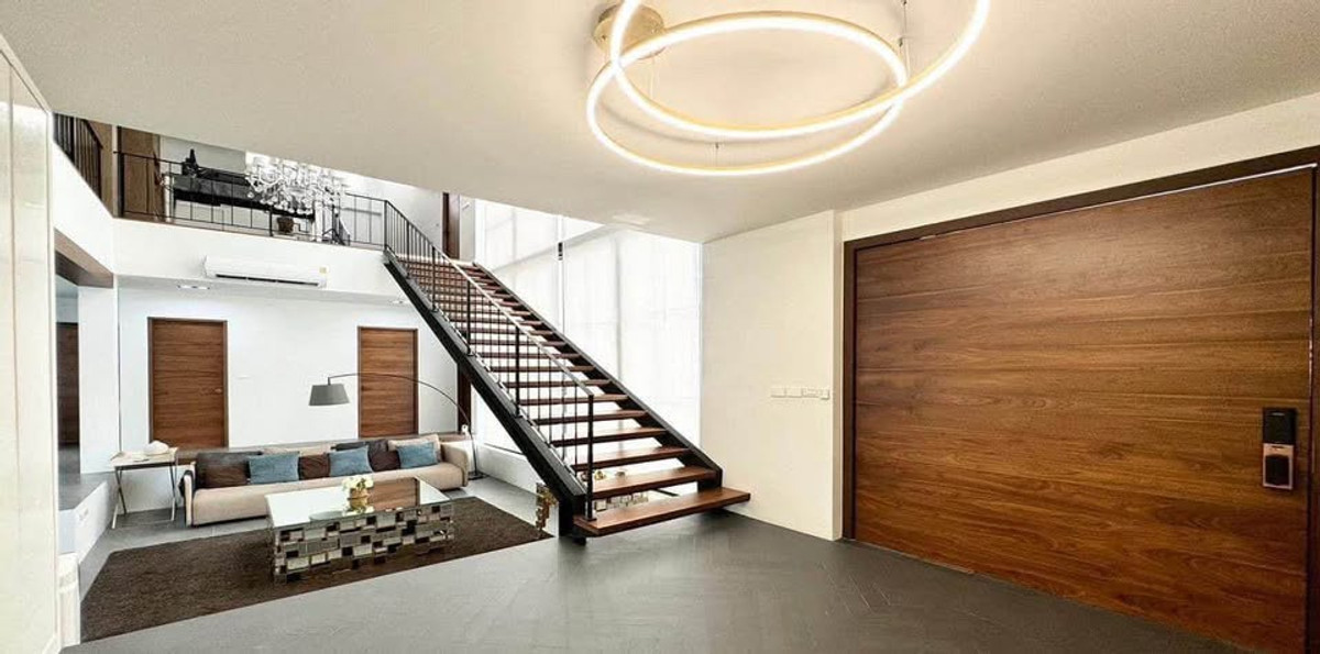 บ้านเดี่ยว เจริญนคร ใกล้ IconSiam / 6 ห้องนอน (ขาย), Detached House Charoennakorn near IconSiam / 6 Bedrooms (FOR SALE) AOM081