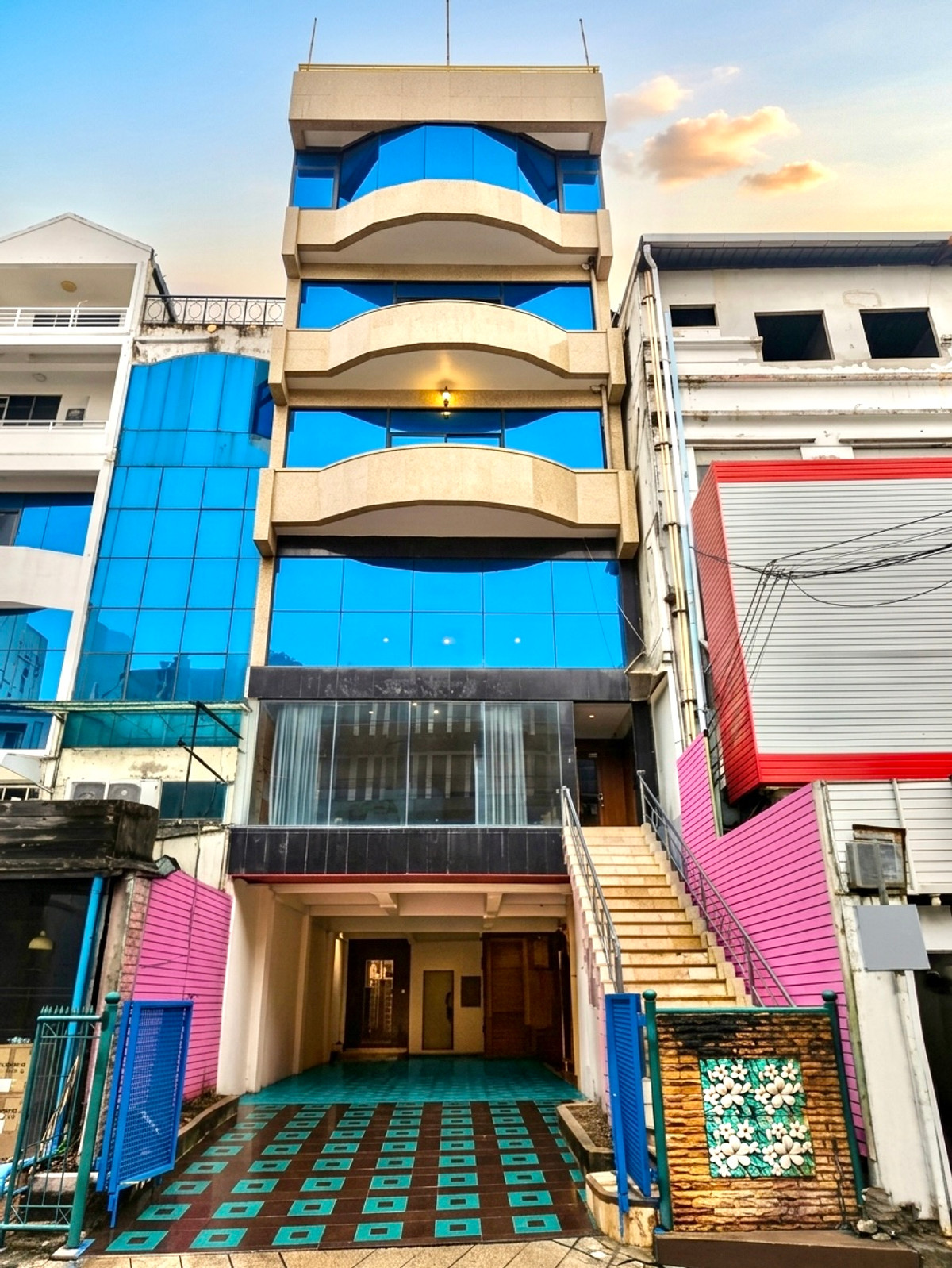 หมู่บ้านติวานนท์ วิลล่า / 5 ห้องนอน (ขาย), Moo Baan Tiwanon Villa / 5 Bedrooms (FOR SALE) BNS019